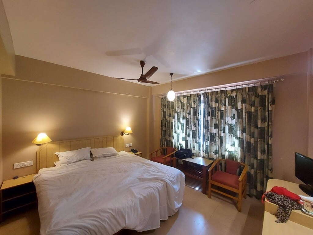 Hotel Surguru - 4