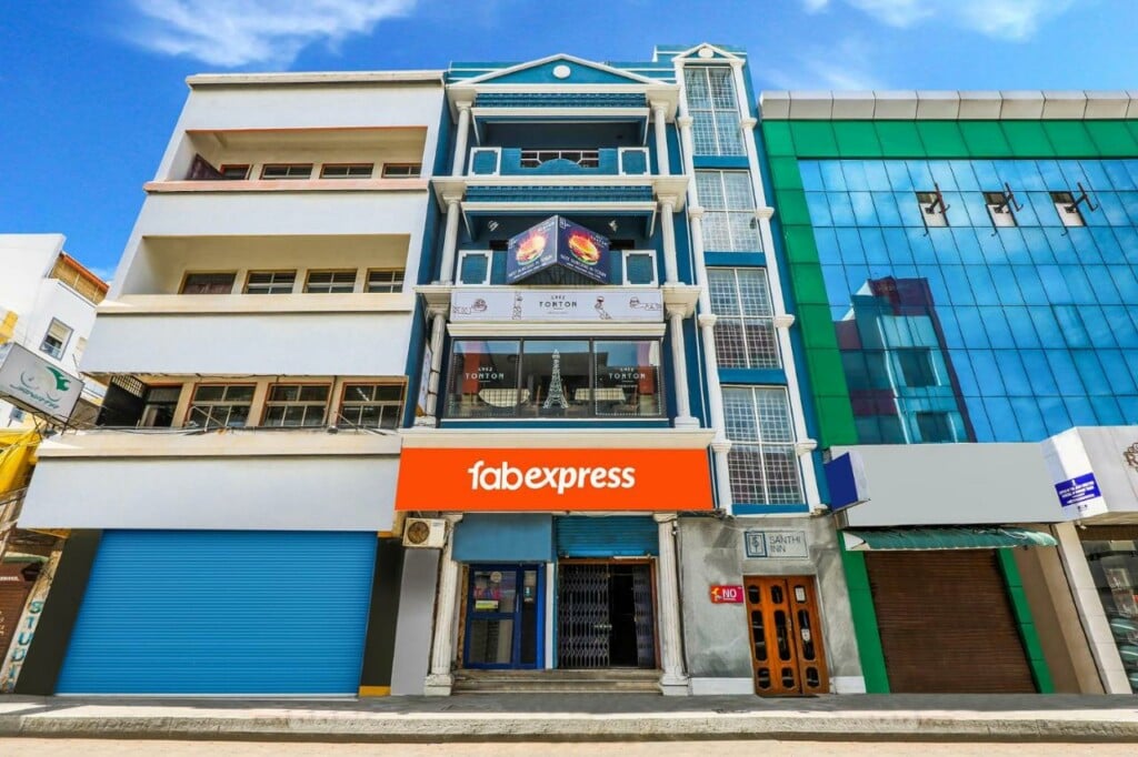 FabExpress Santhi inn