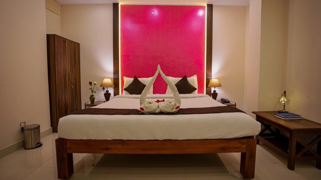 Sai Senthoor Paradise