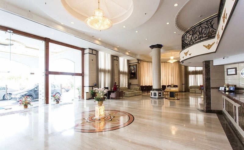 Hotel Le Royal Park - 2