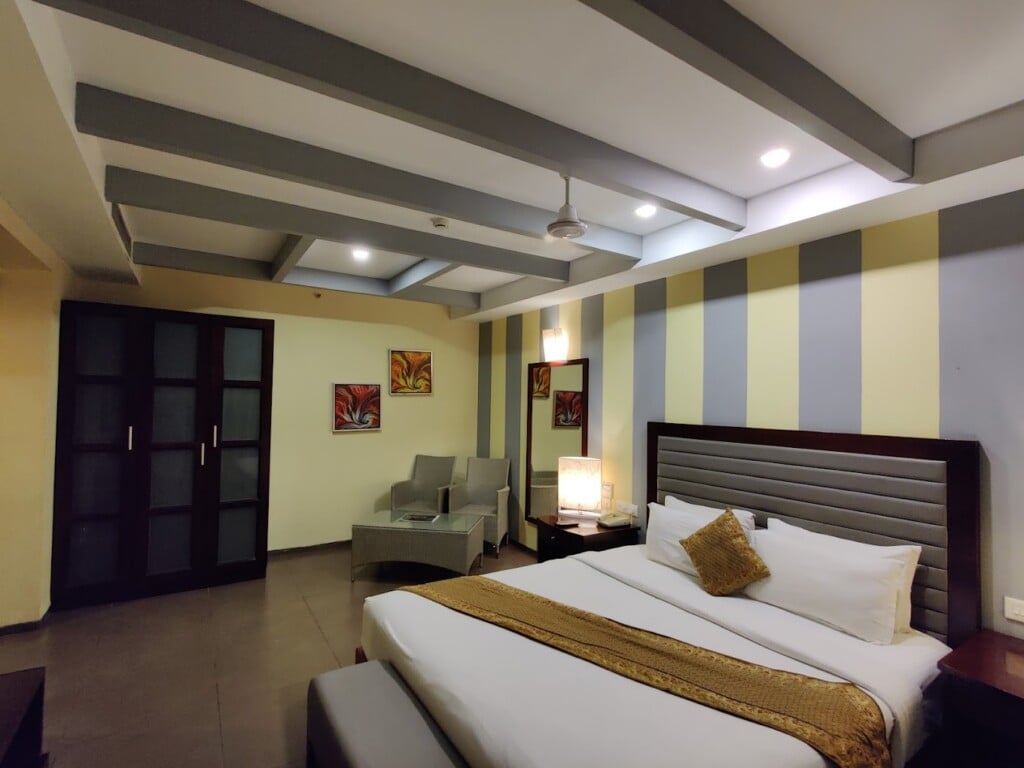 Grand Serenaa Hotel & Resorts - 4