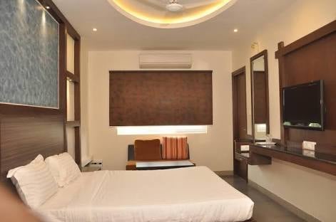 Hotel Tamizh Park - 3