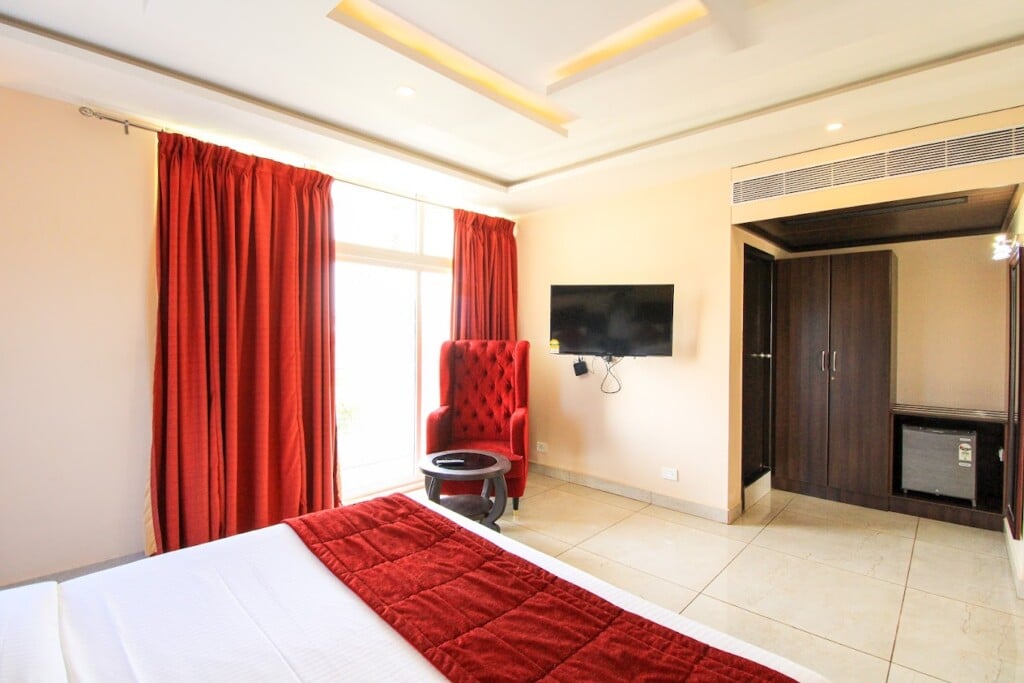 White Pearl Residency - 5