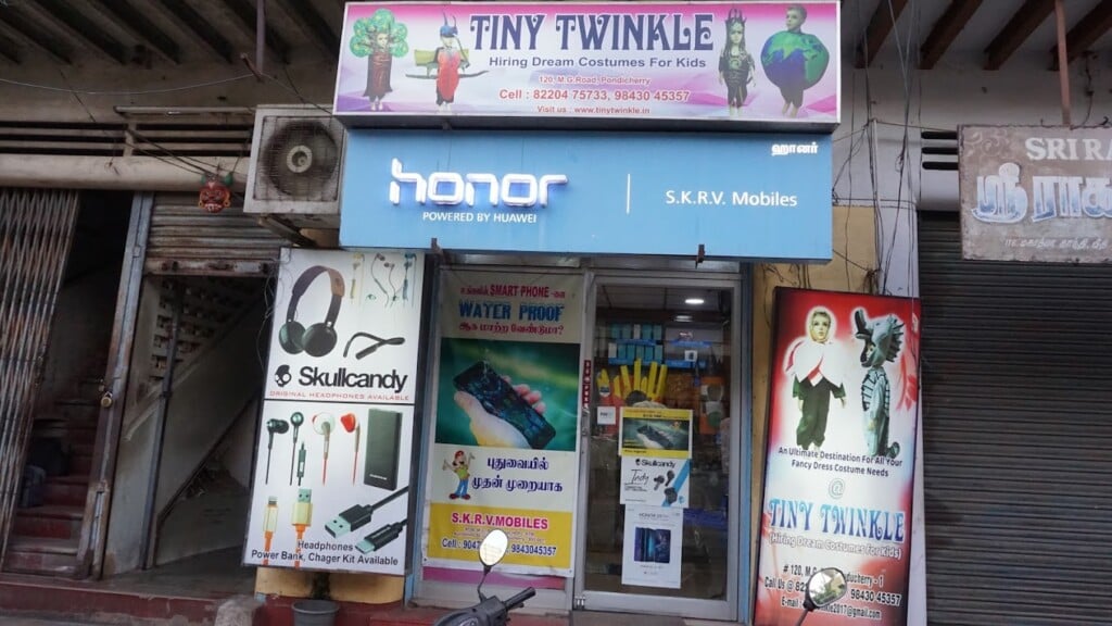 Tiny Twinkle, Fancy Dress Rental shop - 3