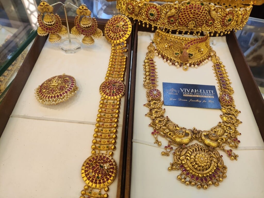 Vivah Bridal Collections/Bridal jewellery for rent in Pondicherry