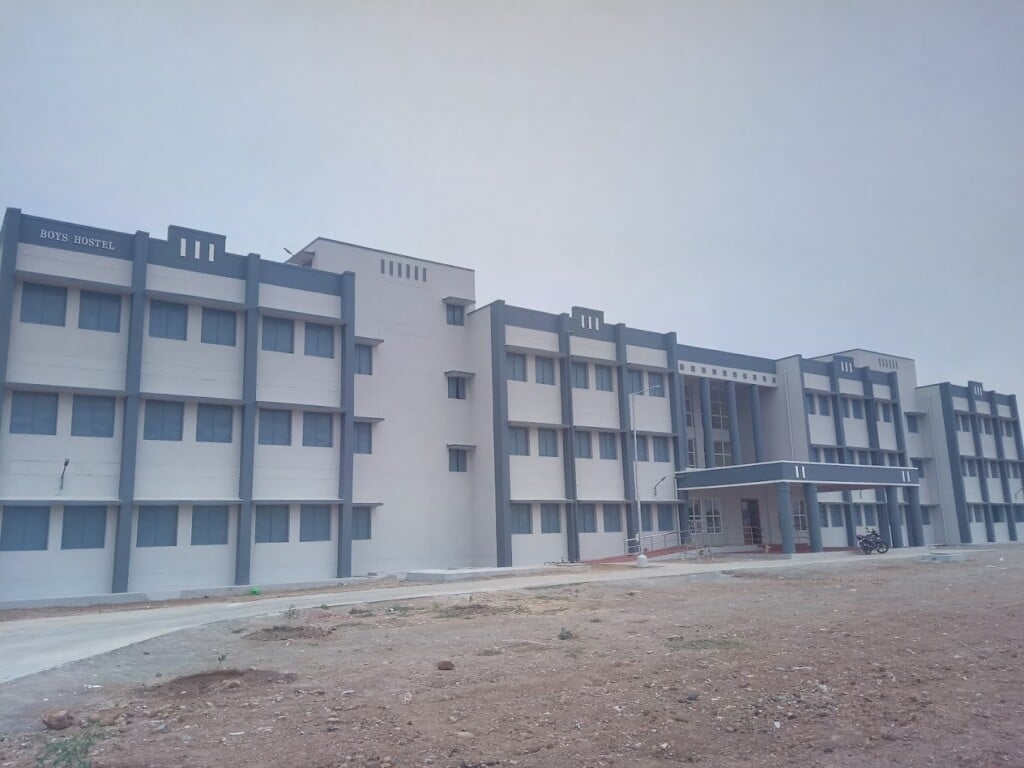 Chennai Dr Ambedkar Government Law College - 3