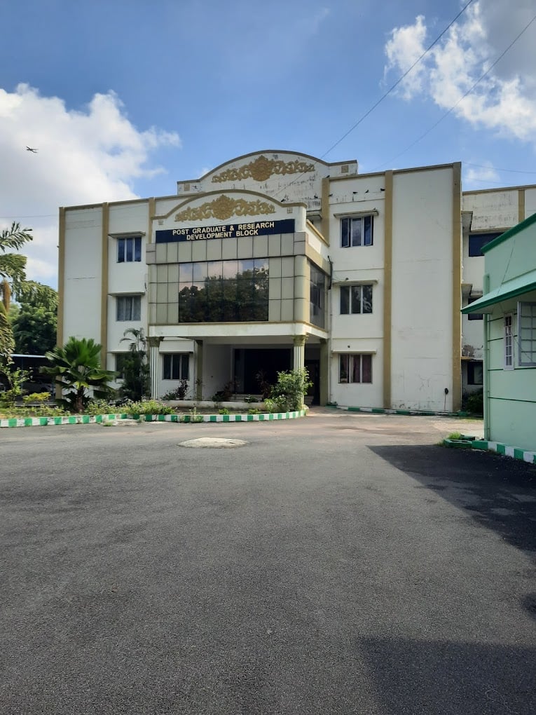 School of Excellence in Law - 3