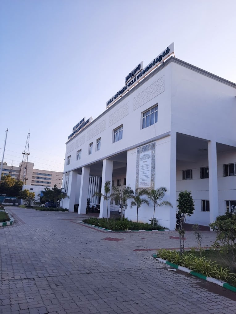 School of Excellence in Law - 5