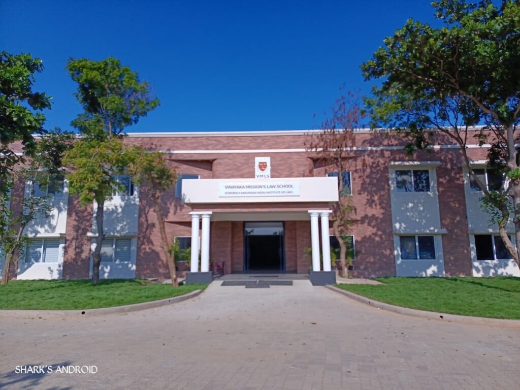 Aarupadai Veedu Institute Of Law - 2