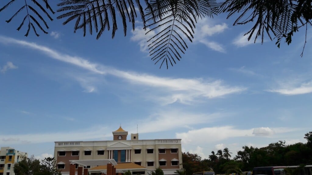 Sri Vignesh Vidyalaya Senior Secondary School - 4