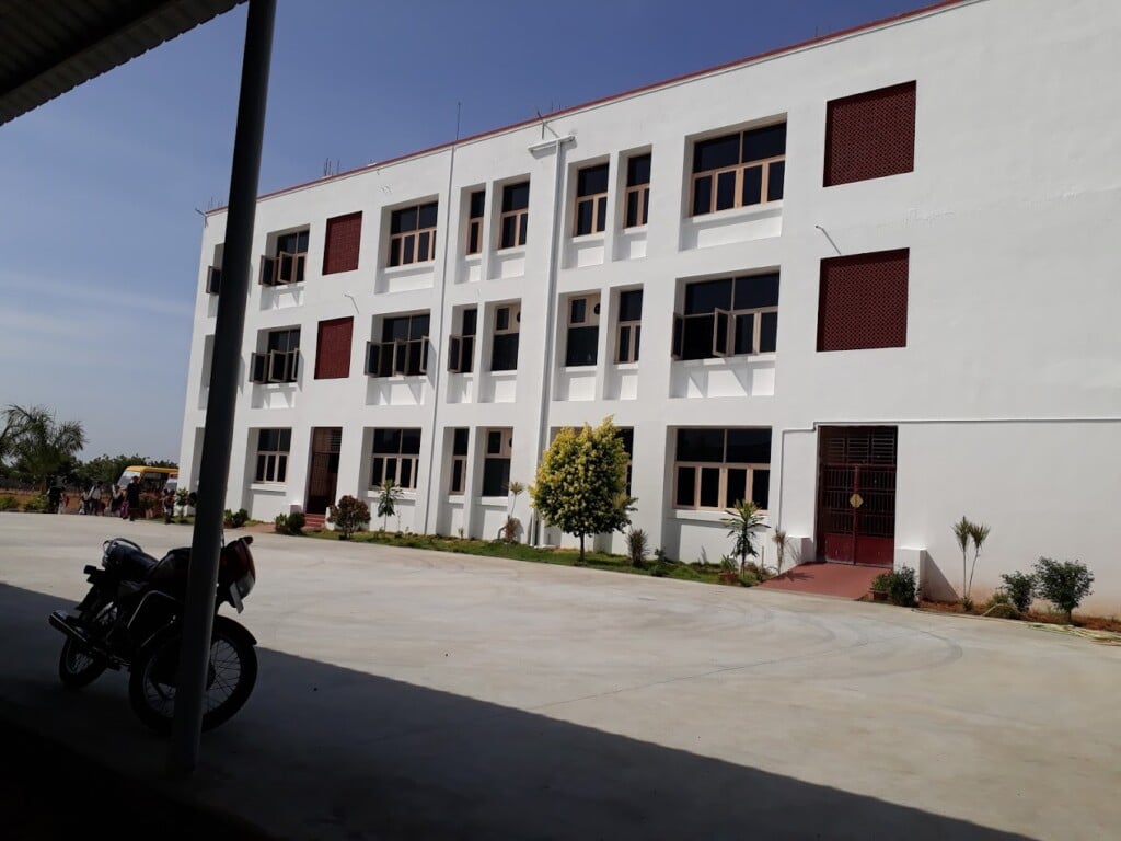 Almighty Vidhyalaya Public School - 5