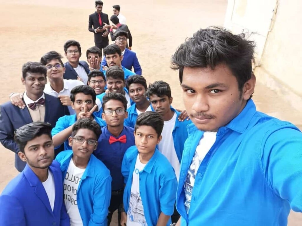 Suguna RIP V School - 2