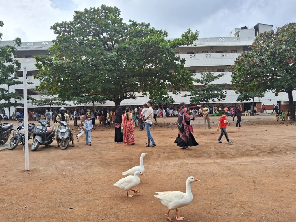 Annai Violet Matriculation & Higher Secondary School - 4