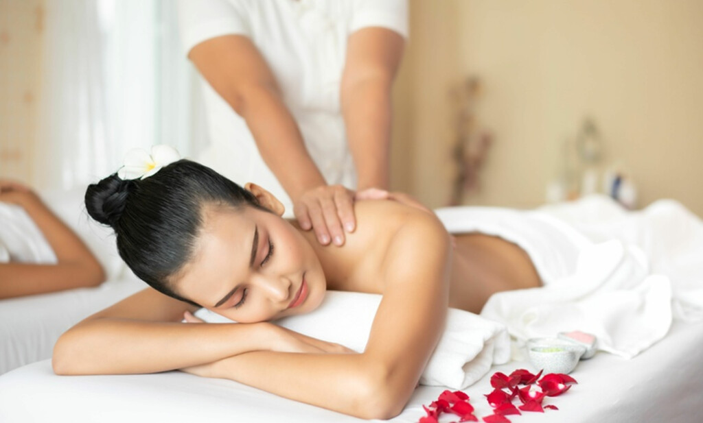 Unwind and Rejuvenate with a Premium Body to Body Massage at Flip Body Spa in Sector-46 Huda Market, Gurgaon - 2