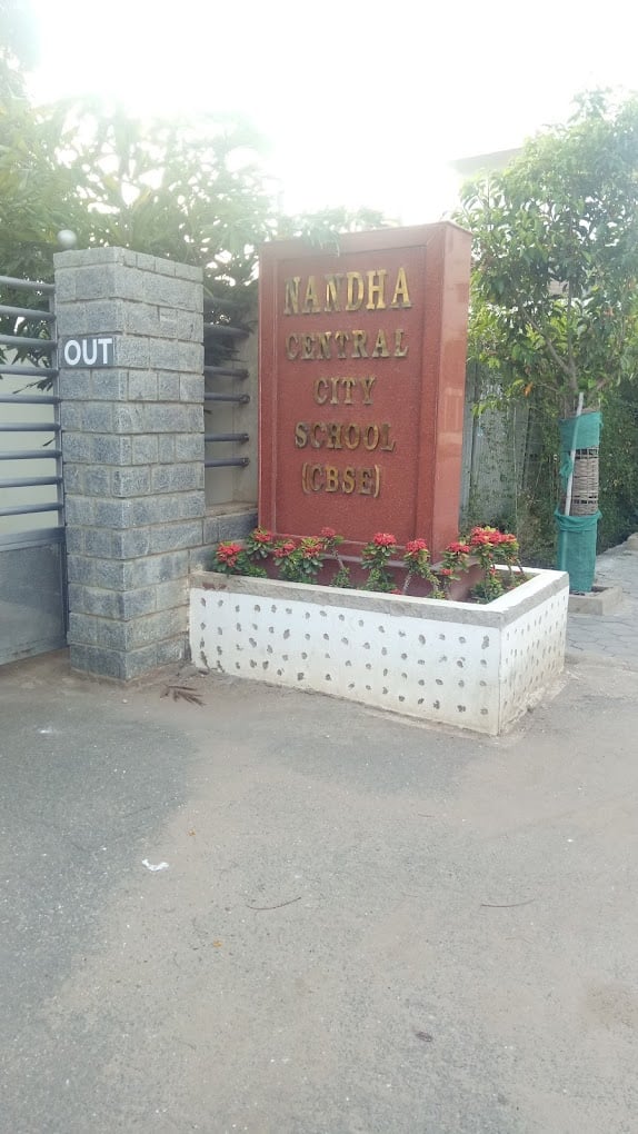 Nandha City School