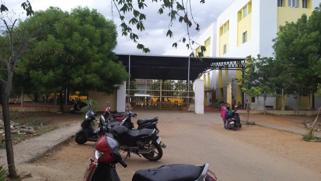 Mahatma Montessori School - 5