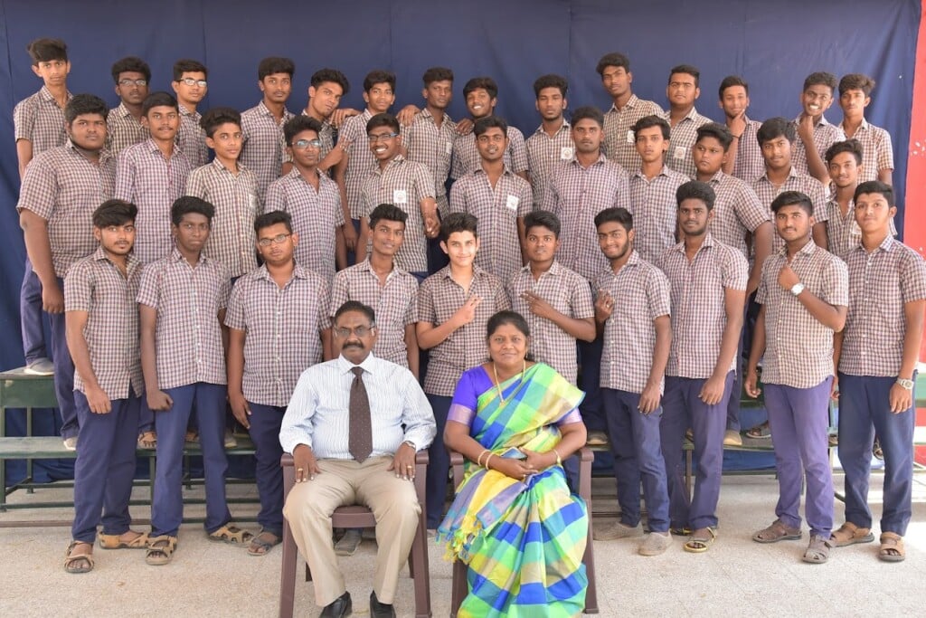 NOYES Matriculation Higher Secondary School - 3
