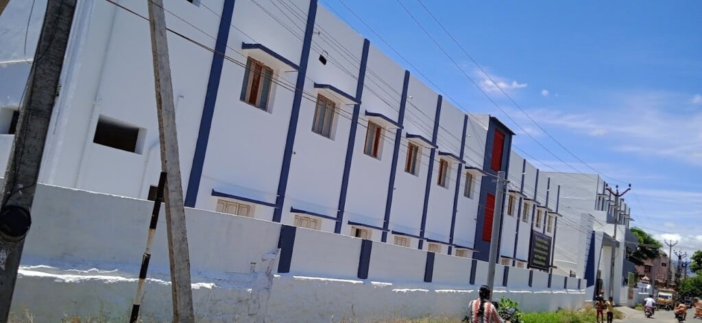 Sri Vasavi Matriculation Higher Secondary School - 4