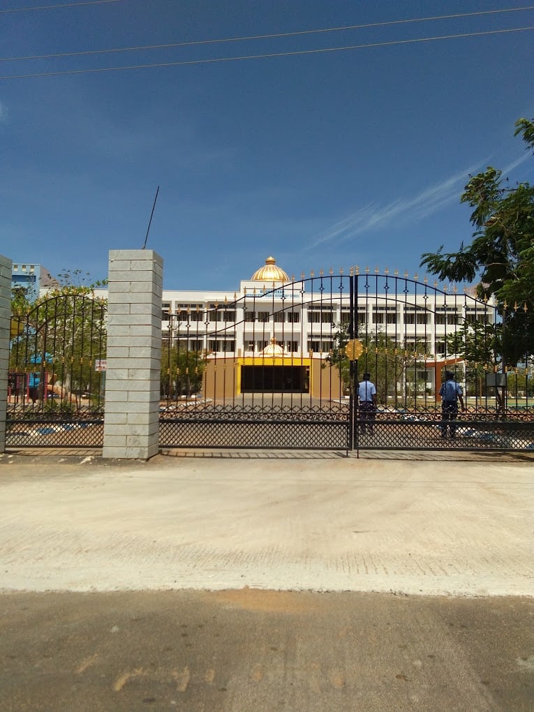 VELUMANICKAM Mont Matric Hr. Sec. School