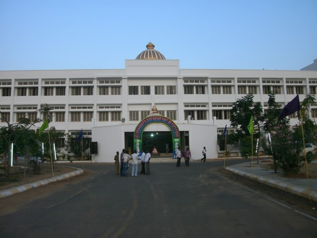 VELUMANICKAM Mont Matric Hr. Sec. School - 5