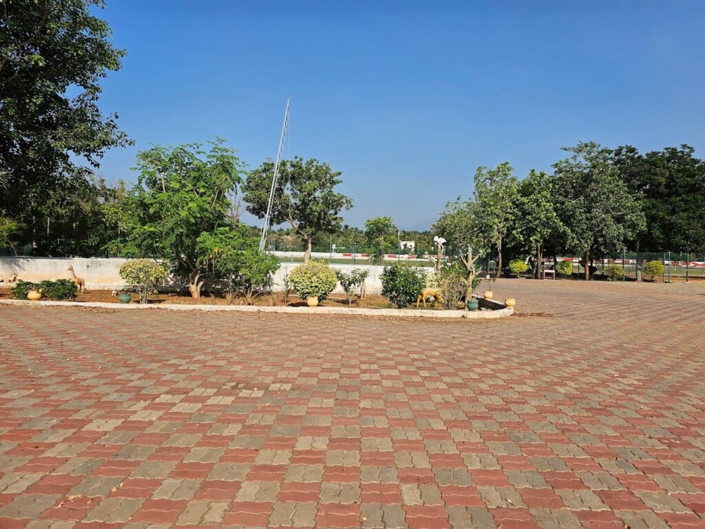 LHL CBSE SCHOOL-THOVALAI