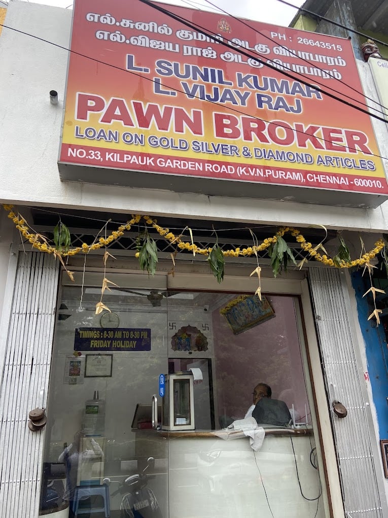 Sunil kumar pawn broker | Loan Against Gold in Anna nagar | Gold Buyer |Diamond Buyer Anna nagar |Cash for Gold in Anna nagar - 2