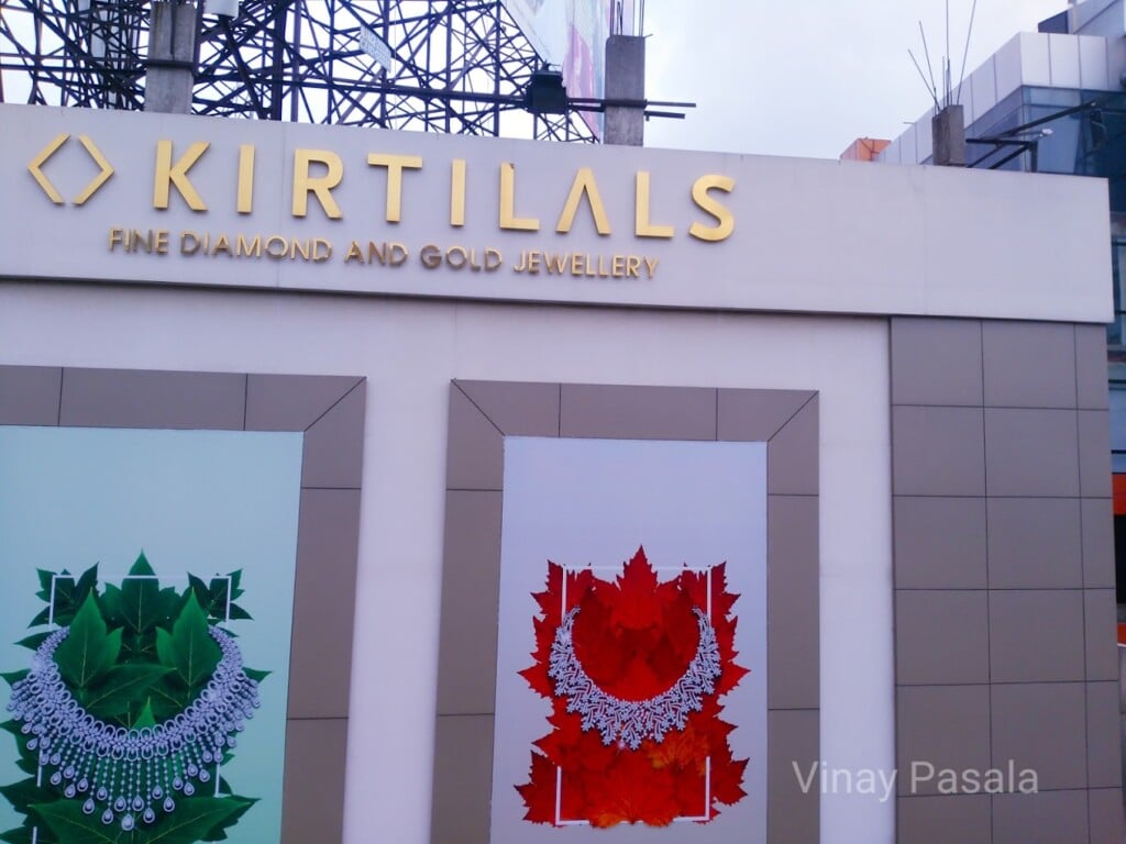 Kirtilals Fine Diamond And Gold Jewellery - 3