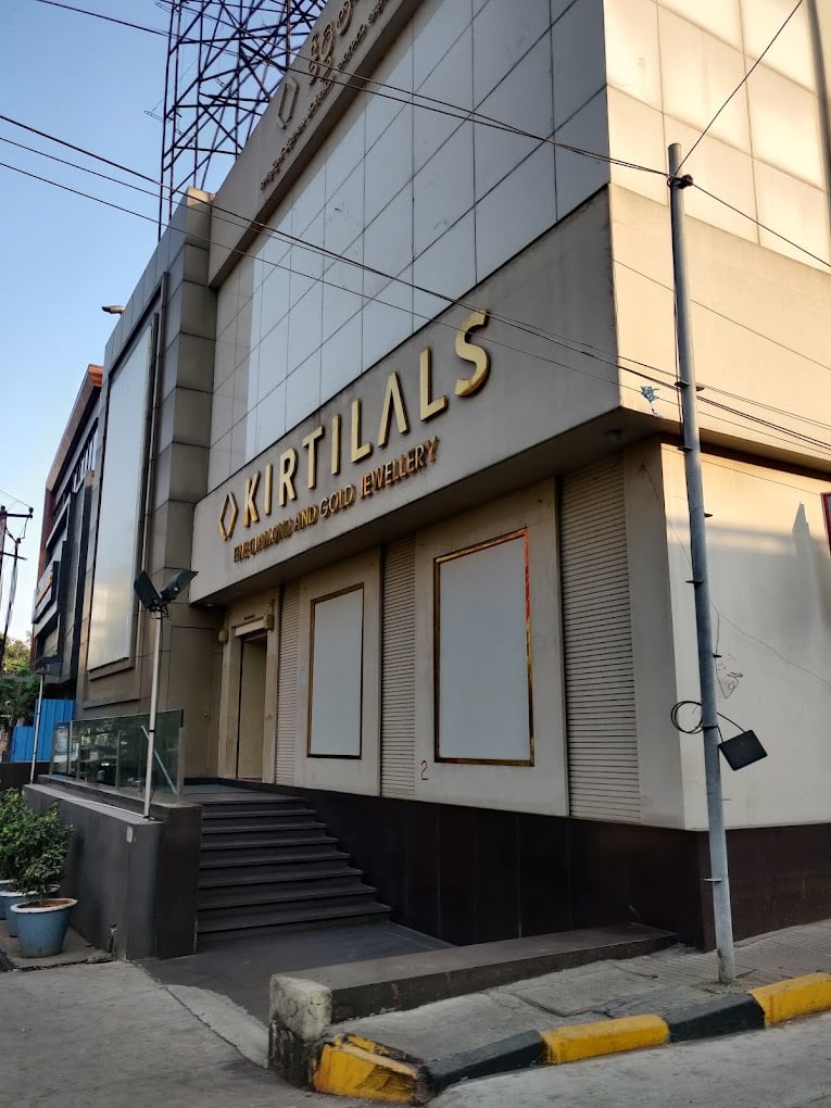 Kirtilals Fine Diamond And Gold Jewellery - 5