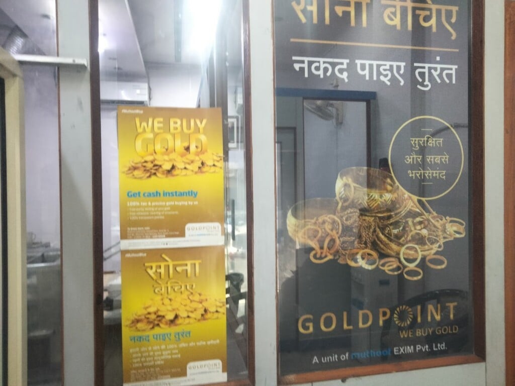 Muthoot Gold Point - We Buy Gold Delhi - 5