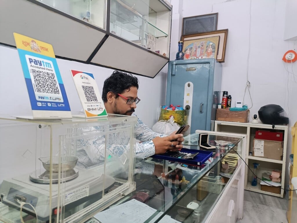 Astha Lakshmi Cash 4 Gold - Best Gold Buyer in Lajpat Nagar, South Delhi & Cash for Gold in Lajpat Nagar Delhi NCR - 3