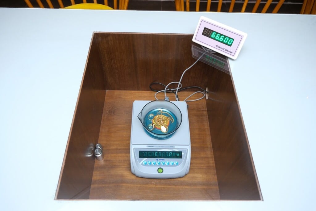 Mudra Gold Buyer - Gold & Silver Buyers Ahmedabad - 5