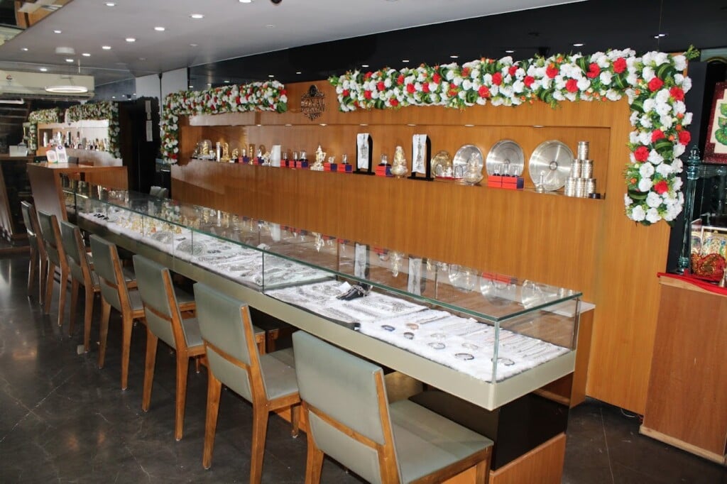 Royal Jewelers - 5