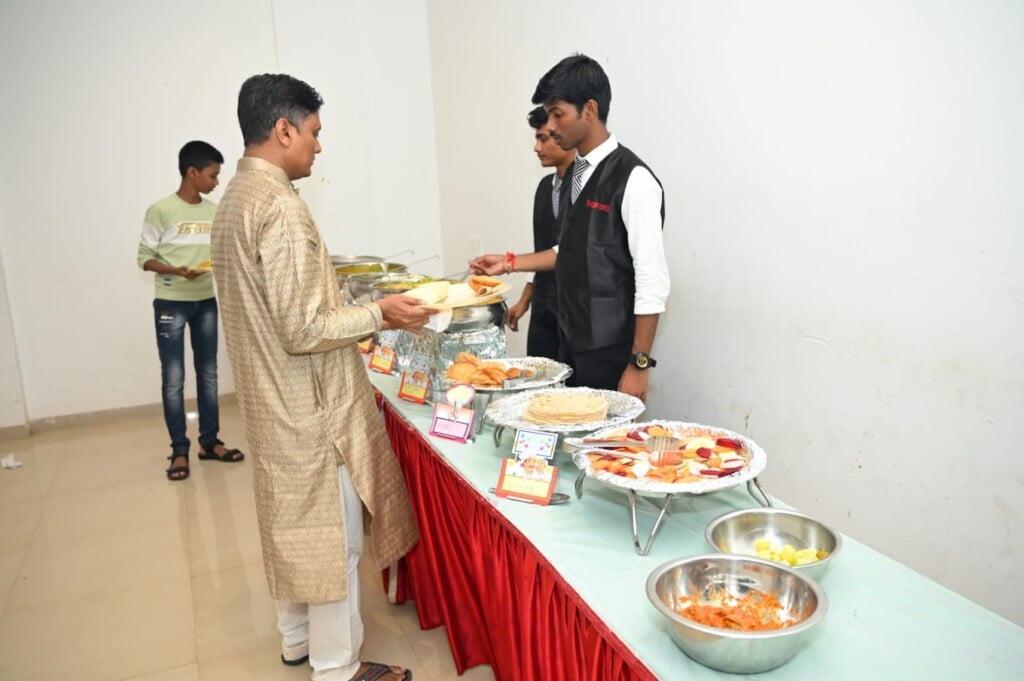 Yashasvi Caterers - 4