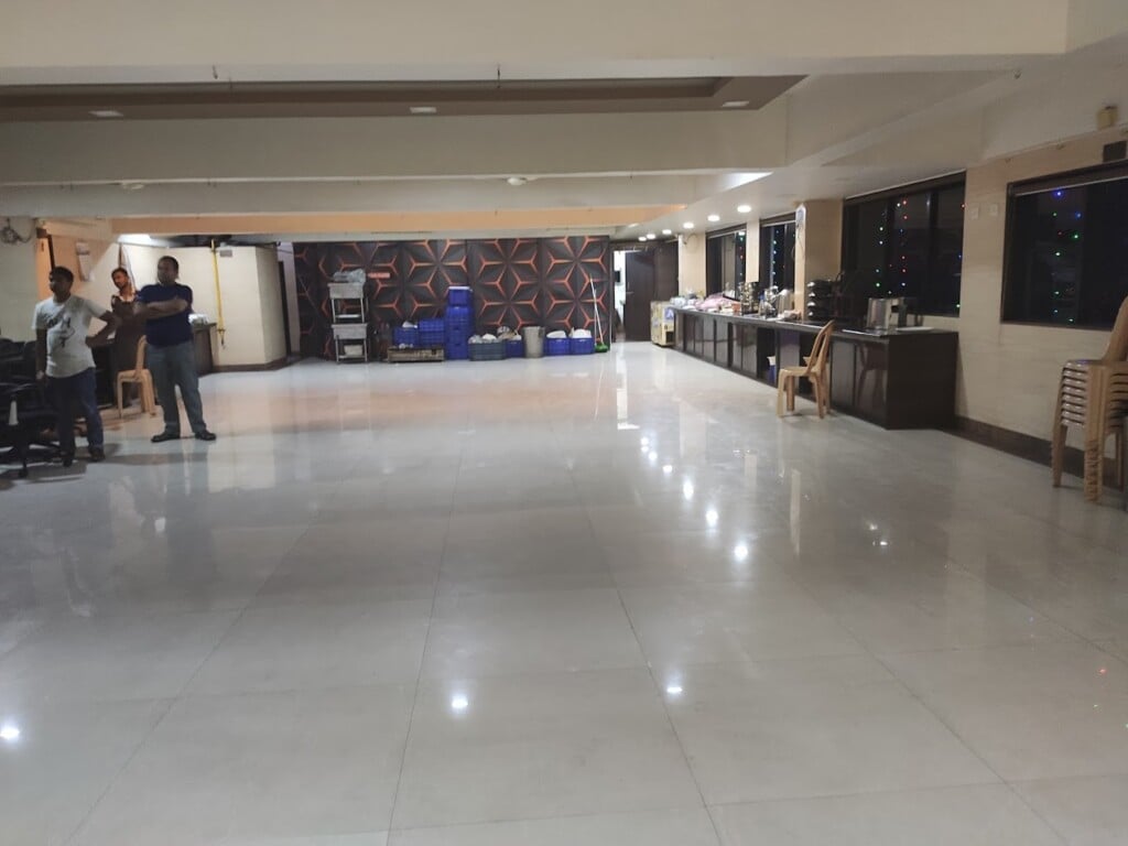 Tipsy Topsy / Catering Services / Meal Boxes - 3