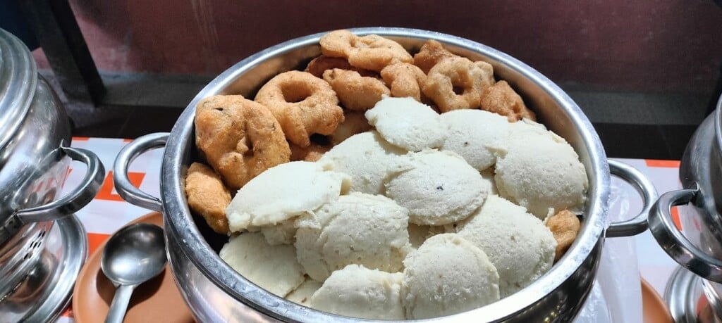 Mrunali Catering Services pure veg - 2