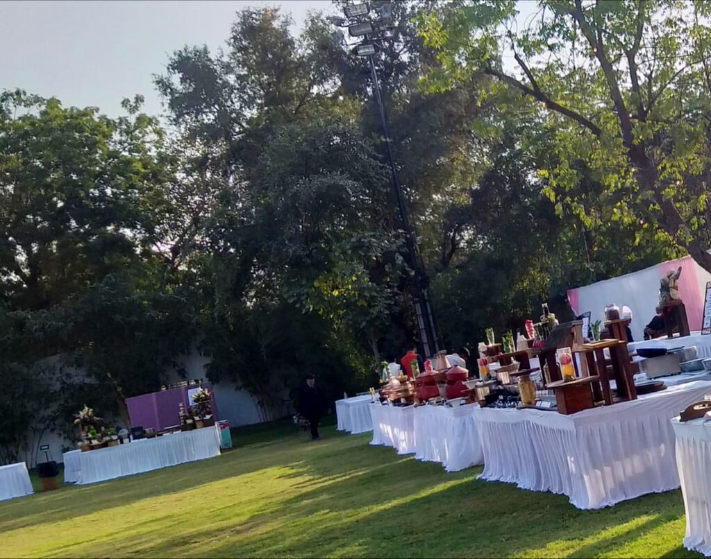 Shree Radhe Caterers - Best Catering services in Ahmedabad | Gujarati Wedding Caterers Near Me - 5