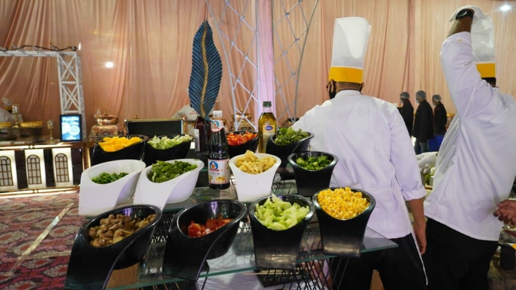 Moti Mahal Lawn by Royal Cafe - 5