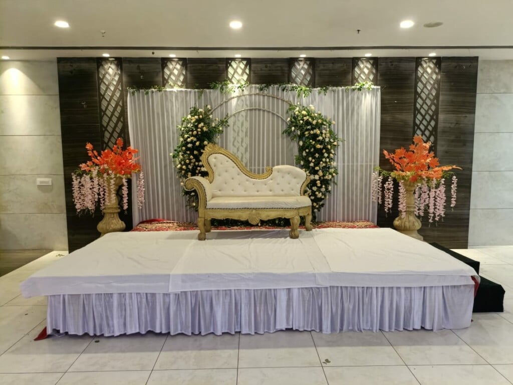 Patna Junction Restaurant & Caterers - 4