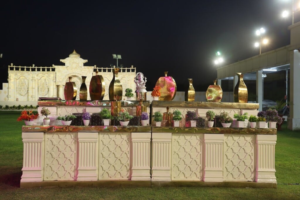 Raju Maharaj Kitchens - 4