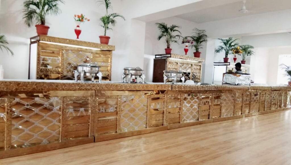 SHYAM CATERING(VEG-NONVEG-CHINESE-CONTINENTAL CATERING SERVICES)