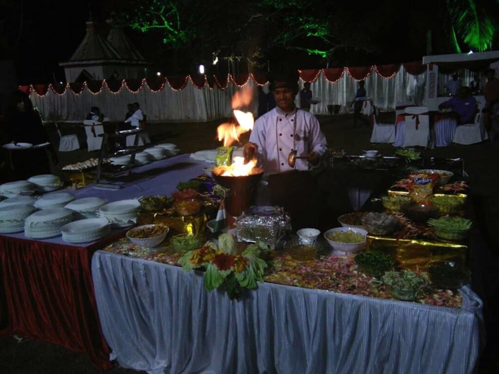 Tandoor Hot - Wedding, Corporate, Birthday Caterering in Bhubaneswar - 2
