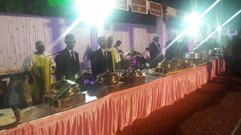 Tandoor Hot - Wedding, Corporate, Birthday Caterering in Bhubaneswar - 4