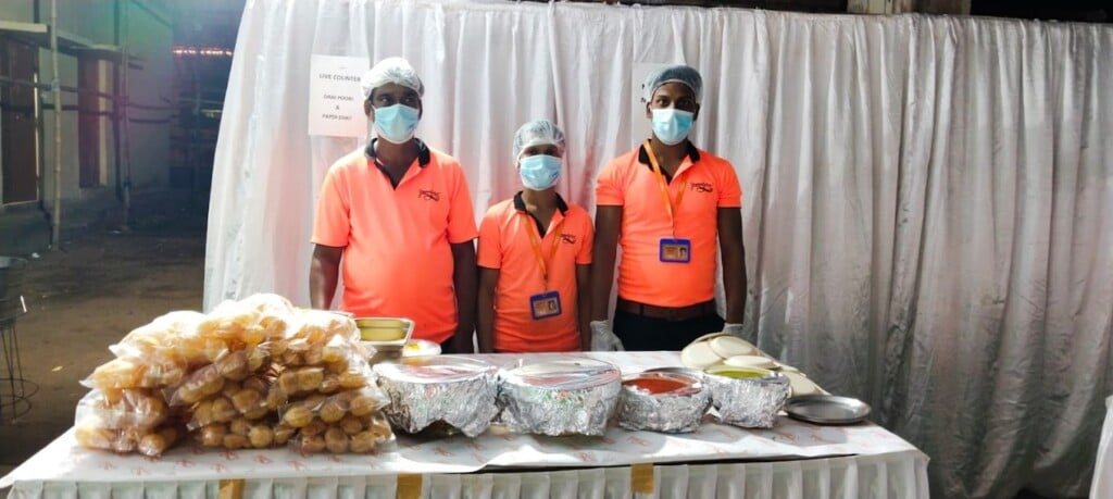 Yummyies CATERING & CONVENTION - 2