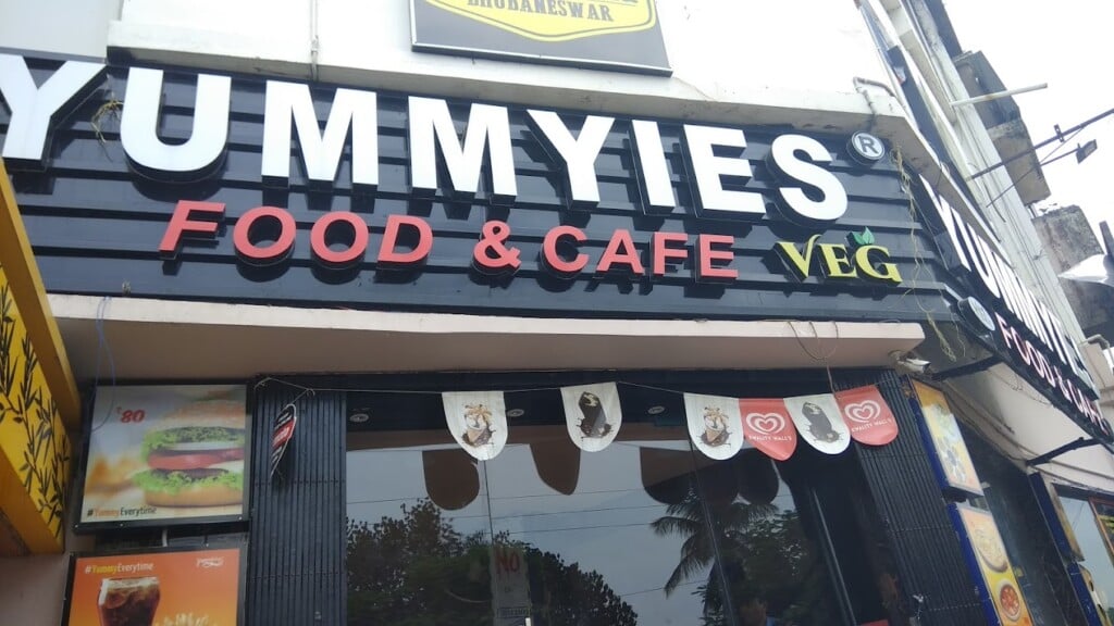 Yummyies CATERING & CONVENTION