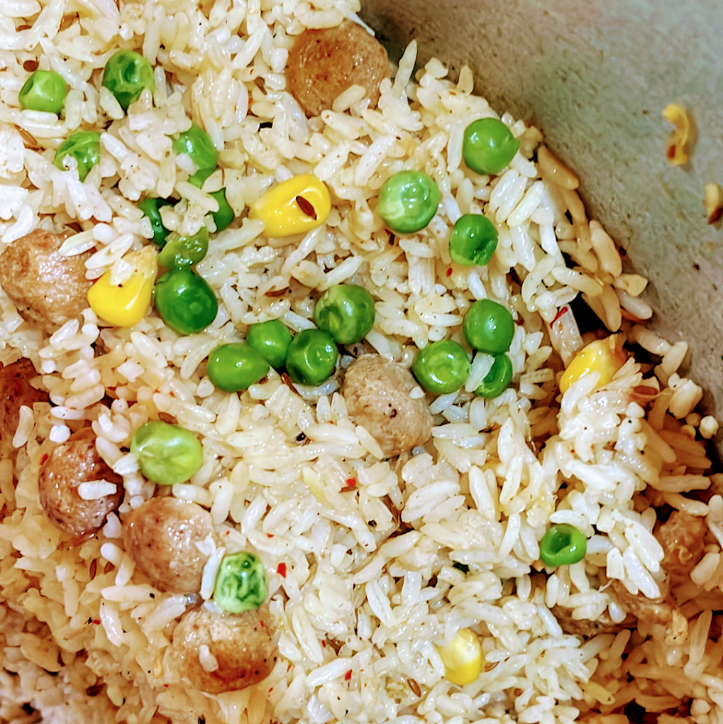 Chirag Tiffin Service & Mess | Chirag kitchen | Home made food | 100% hygienic & vegetarian | fast delivery service - 2