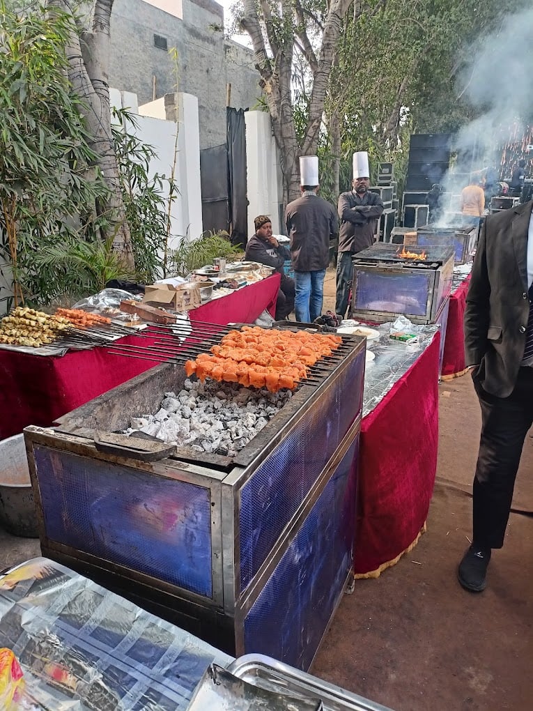 H.K. Caterers and cold drink - 5