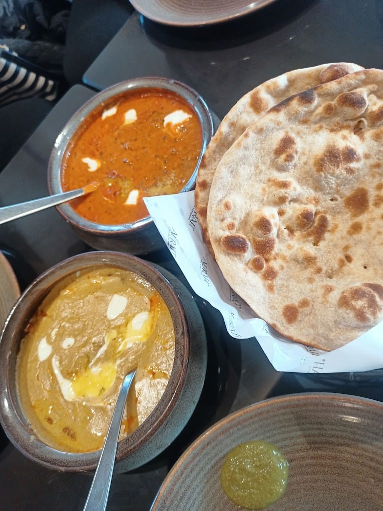 Aurah All Day Dining - Multicuisine Restaurant & Bar in Amritsar - 4