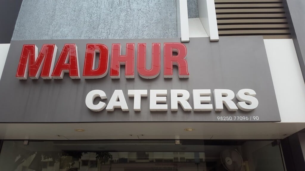 MADHUR CATERERS