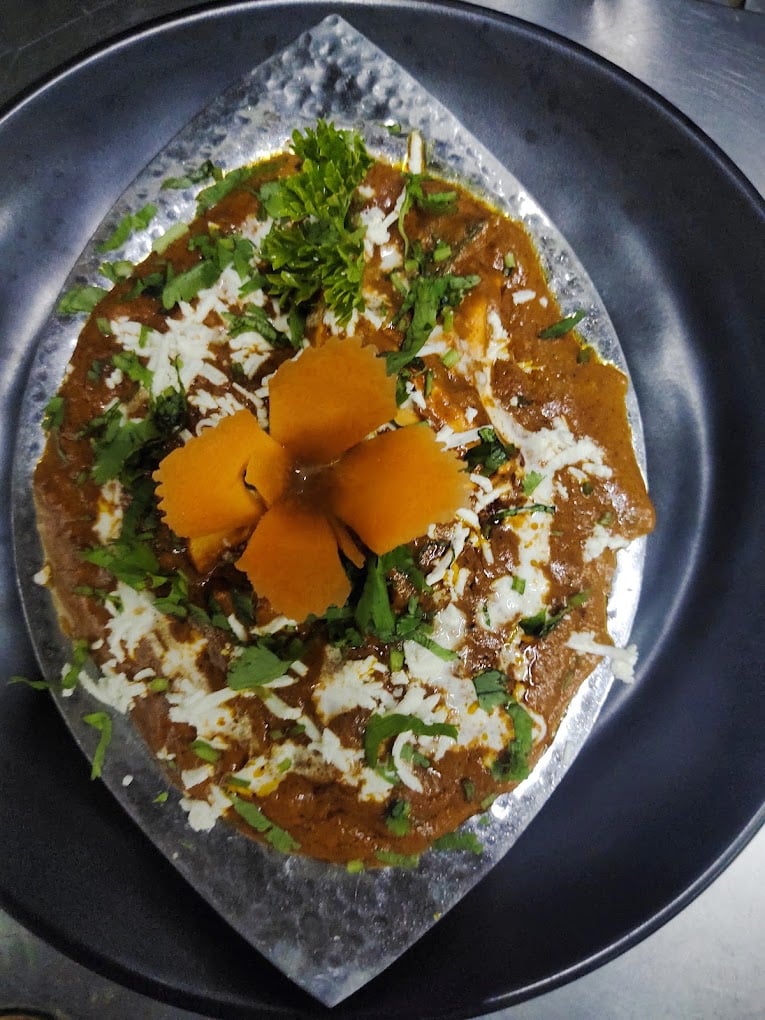 Rudra Banquet Hall & Outdoor Catering - 4