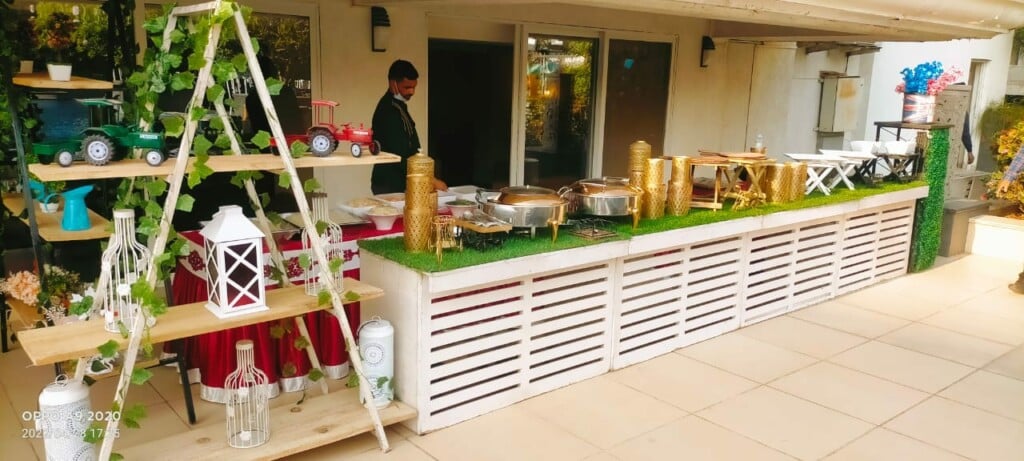 Saptashrungi caterers by Kulkarni bandhu